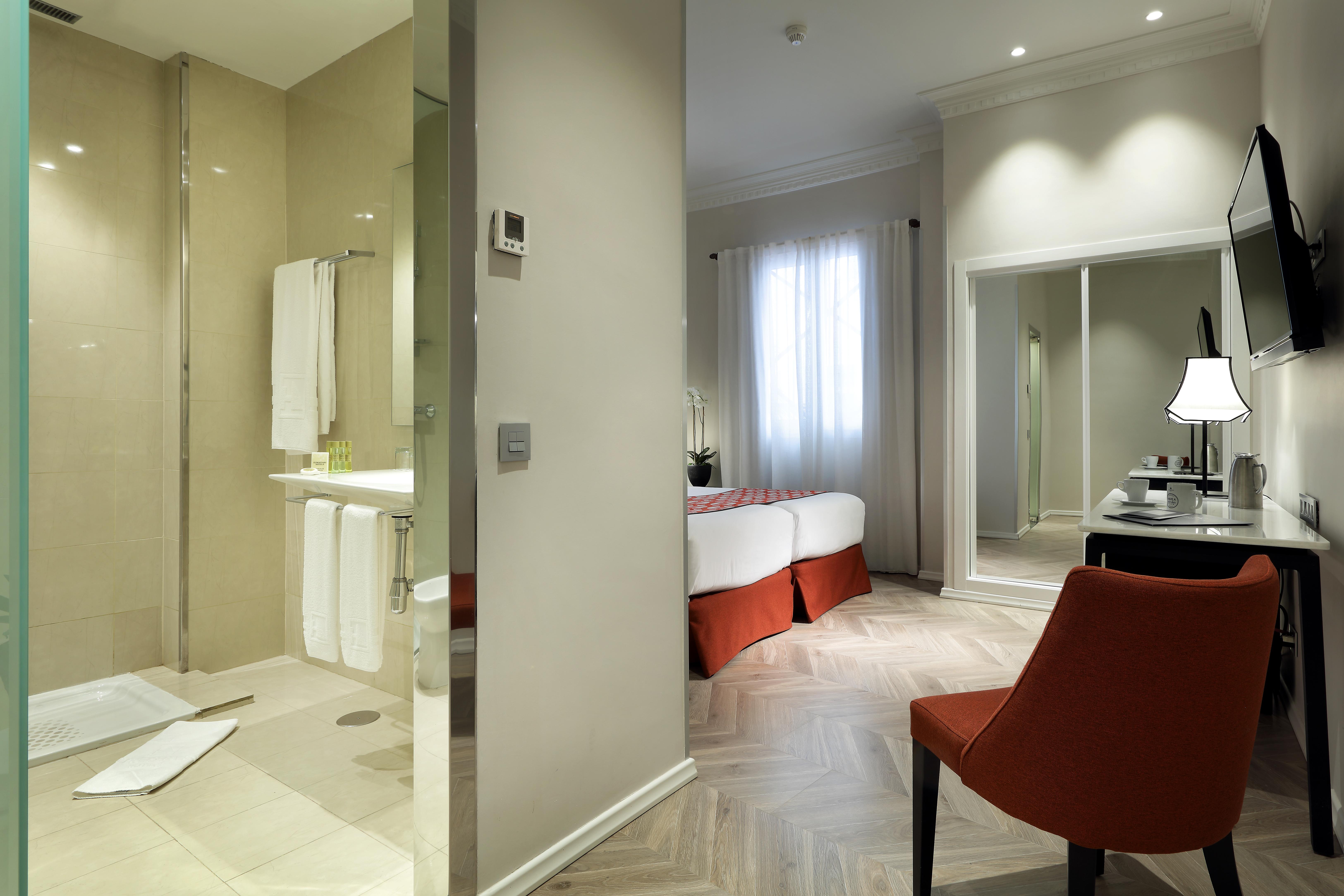 Hotel Eurostars Regina 3*
