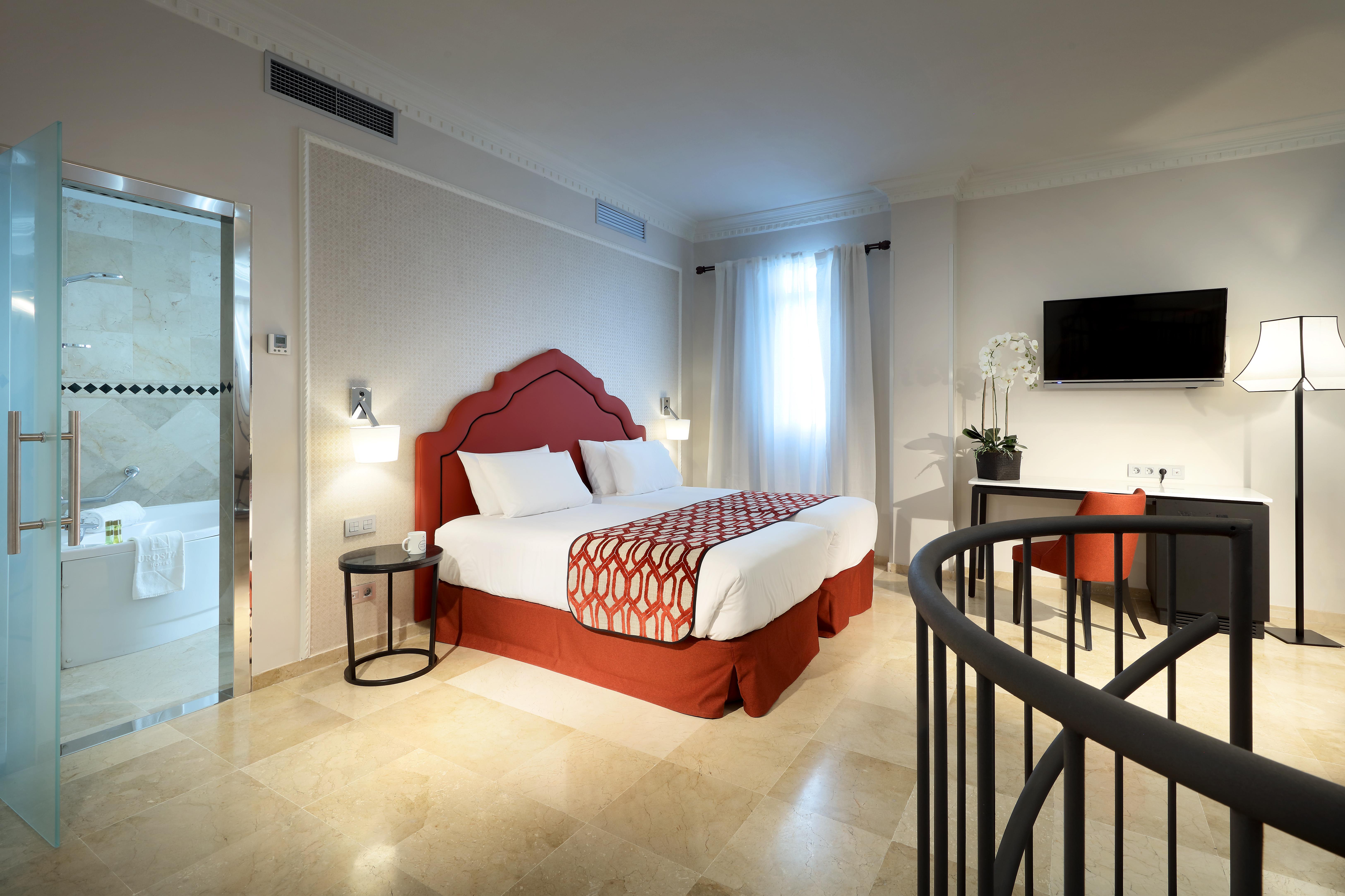 Hotel Eurostars Regina 3*