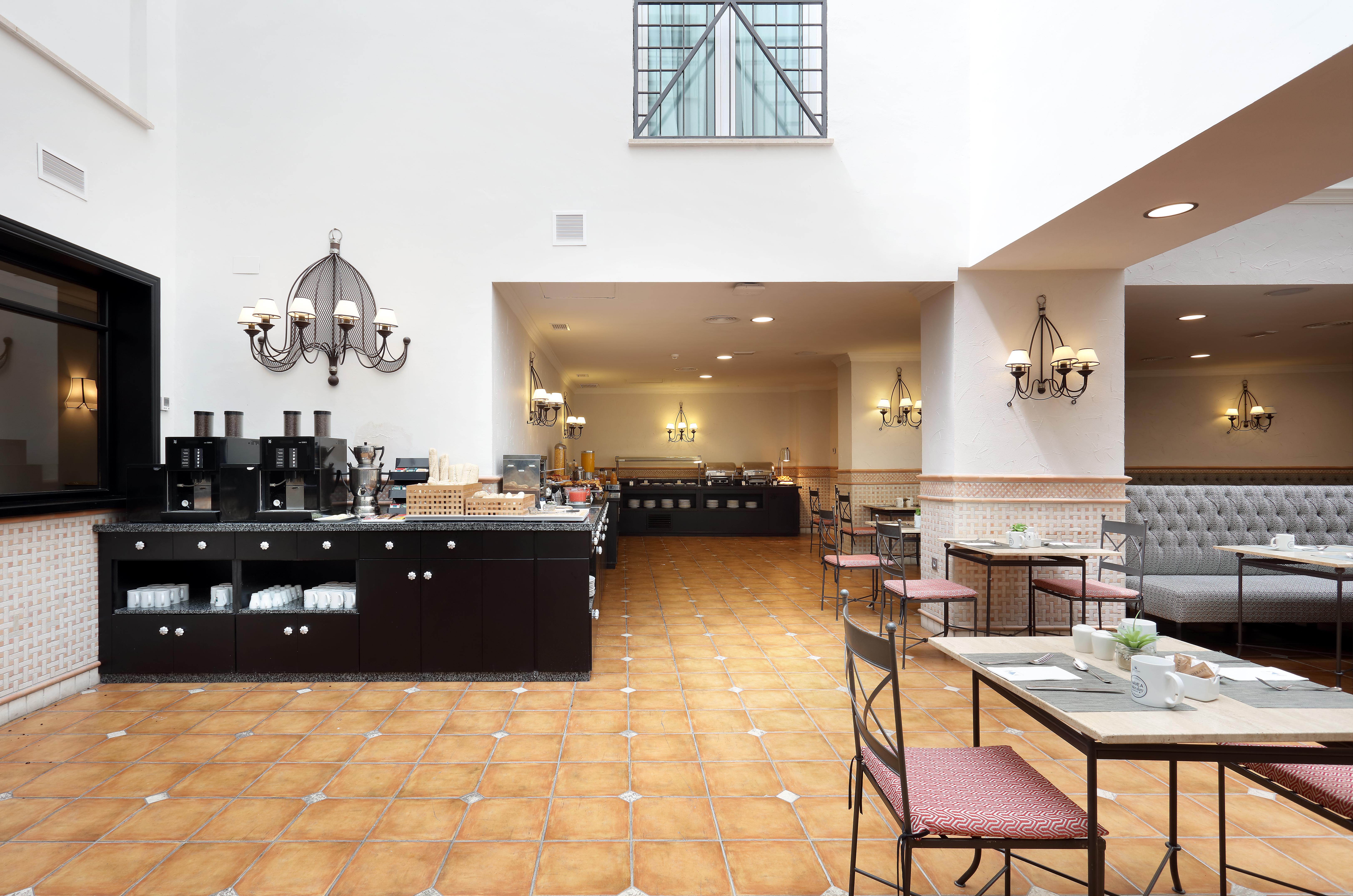 Eurostars Regina Hotel 3*