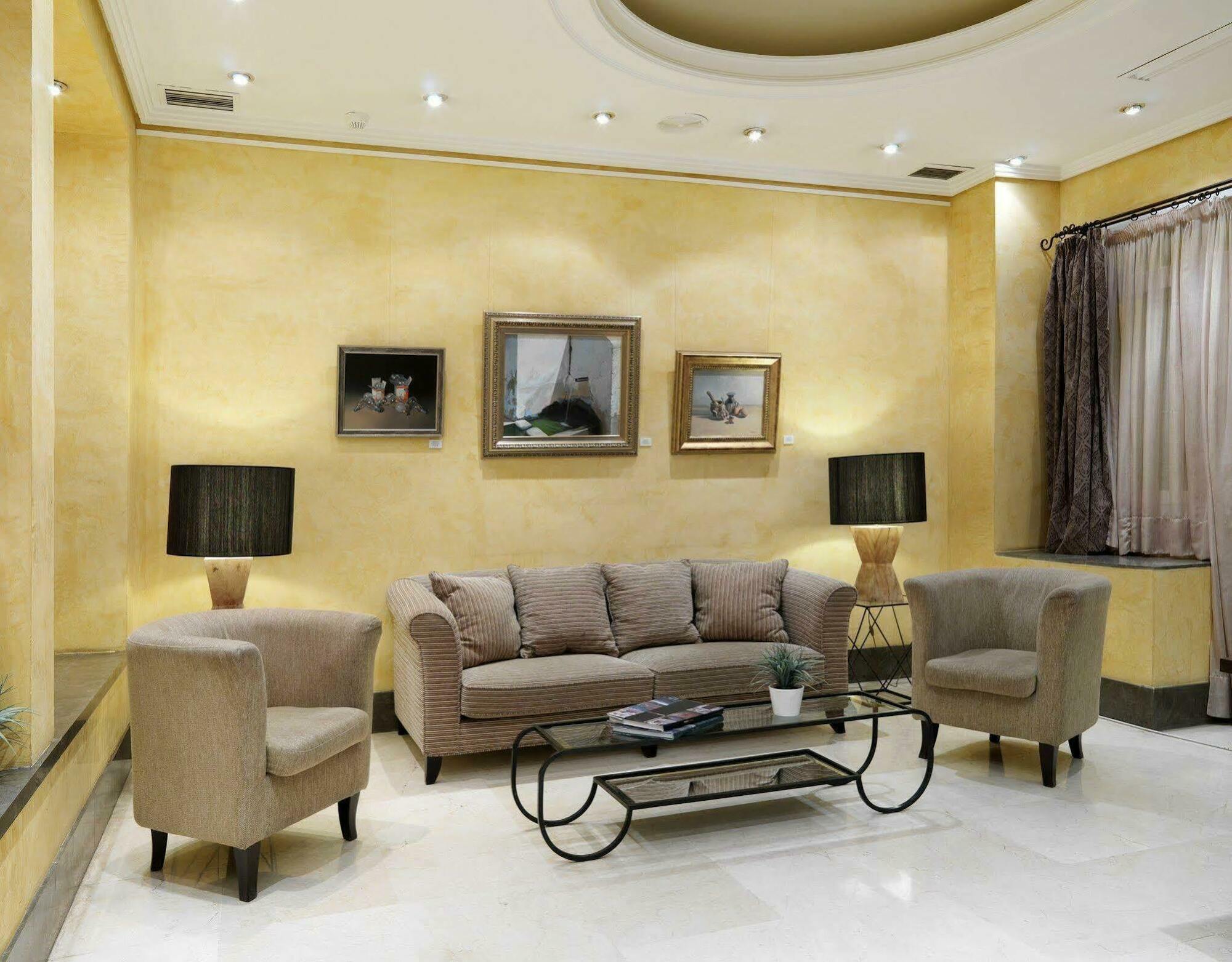 Hotel Eurostars Regina 3*